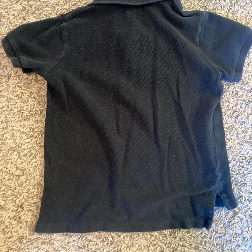 Polo by Ralph Lauren Kids Black Polo Shirt size 4T - Picture 2 of 4
